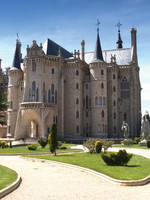 Palais épiscopal d’Astorga, vue générale de la façade