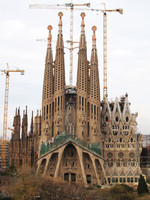 Temple of Sagrada Familia, view of new façade